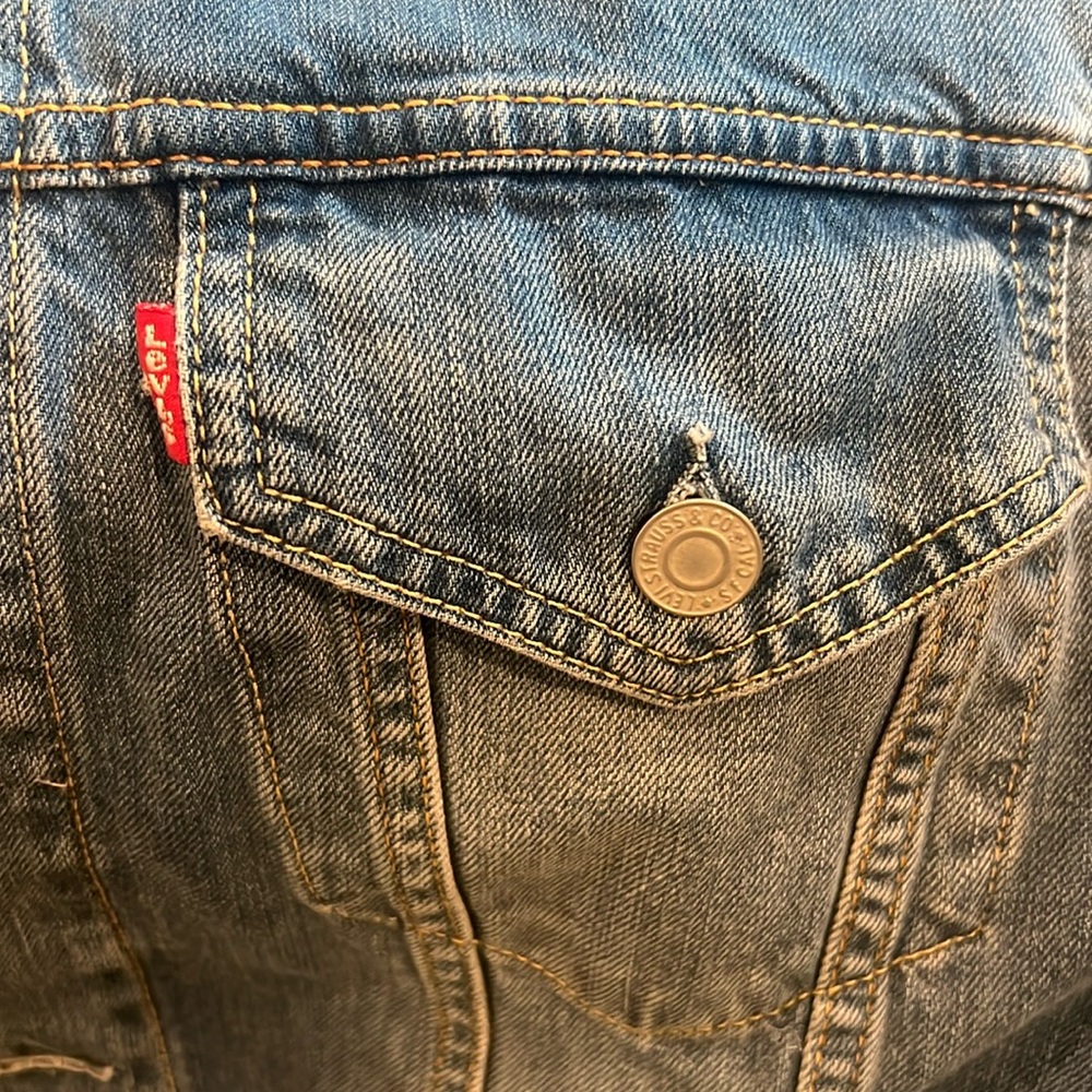 Levi’s Light/Medium Jean Jacket